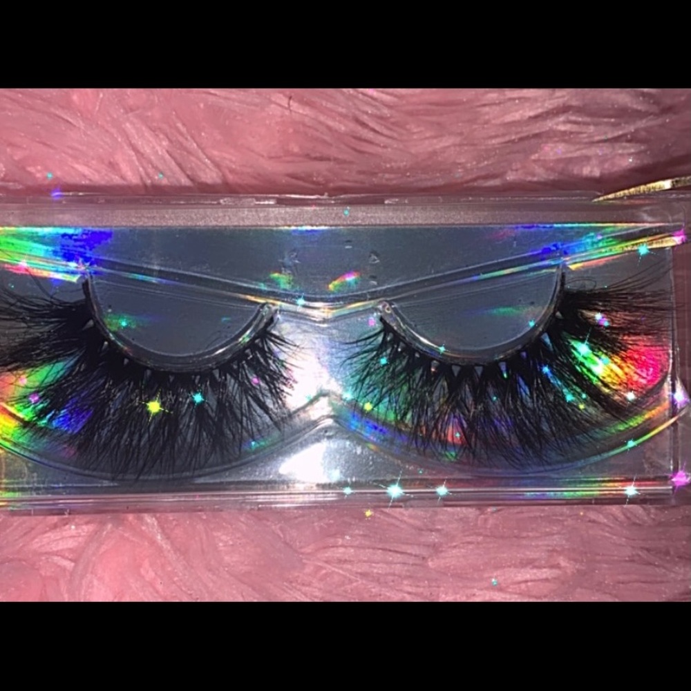 Mink strip lashes